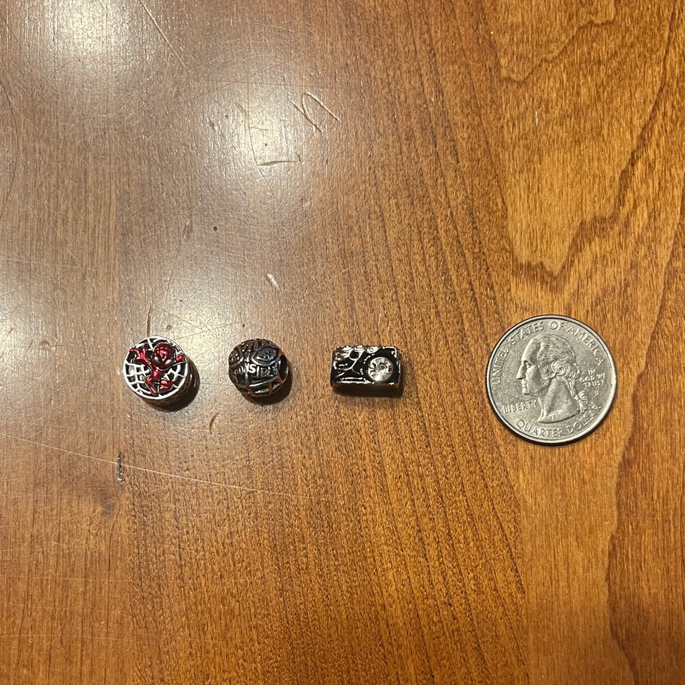 Pandora x Spider-Man Charm Trio